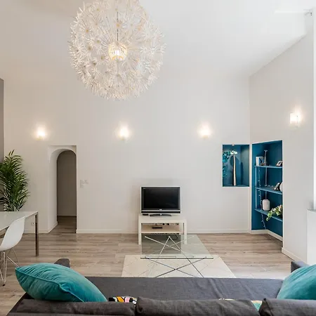 Le Palais Des Guilhem Apartment